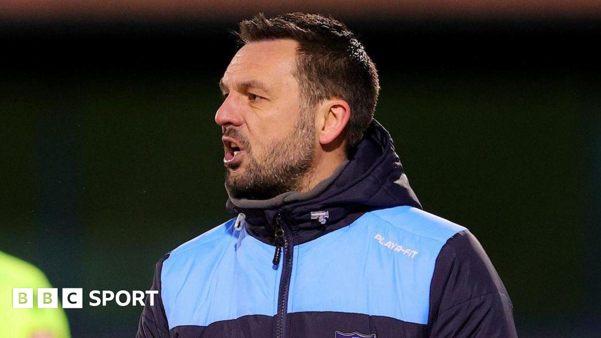 जिम एर्विन: बल्लीमेना यूनाइटेड ने मैनेजर के रूप में एर्विन के प्रस्थान की पुष्टि की