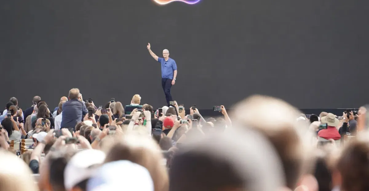 टिम कुक अगले साल एप्पल के सीईओ का पद छोड़ सकते हैं