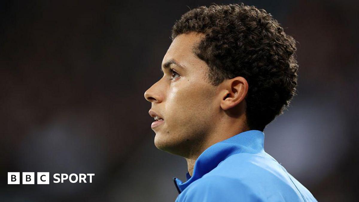 ब्रेनन जॉनसन: वेल्स और स्पर्स ‘रहस्य’ के साथ क्या हो रहा है?