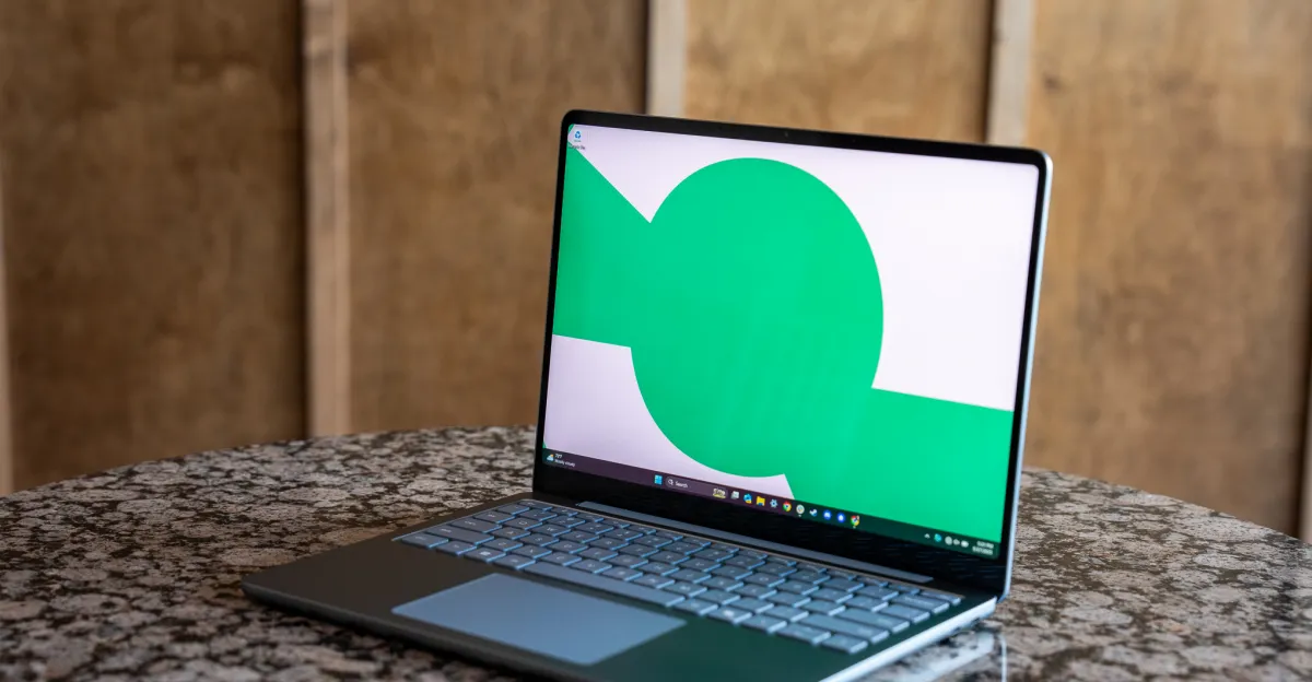 माइक्रोसॉफ्ट का नवीनतम 13-इंच सरफेस लैपटॉप 9.99 पर आ गया है, जो एक नई रिकॉर्ड कम कीमत है