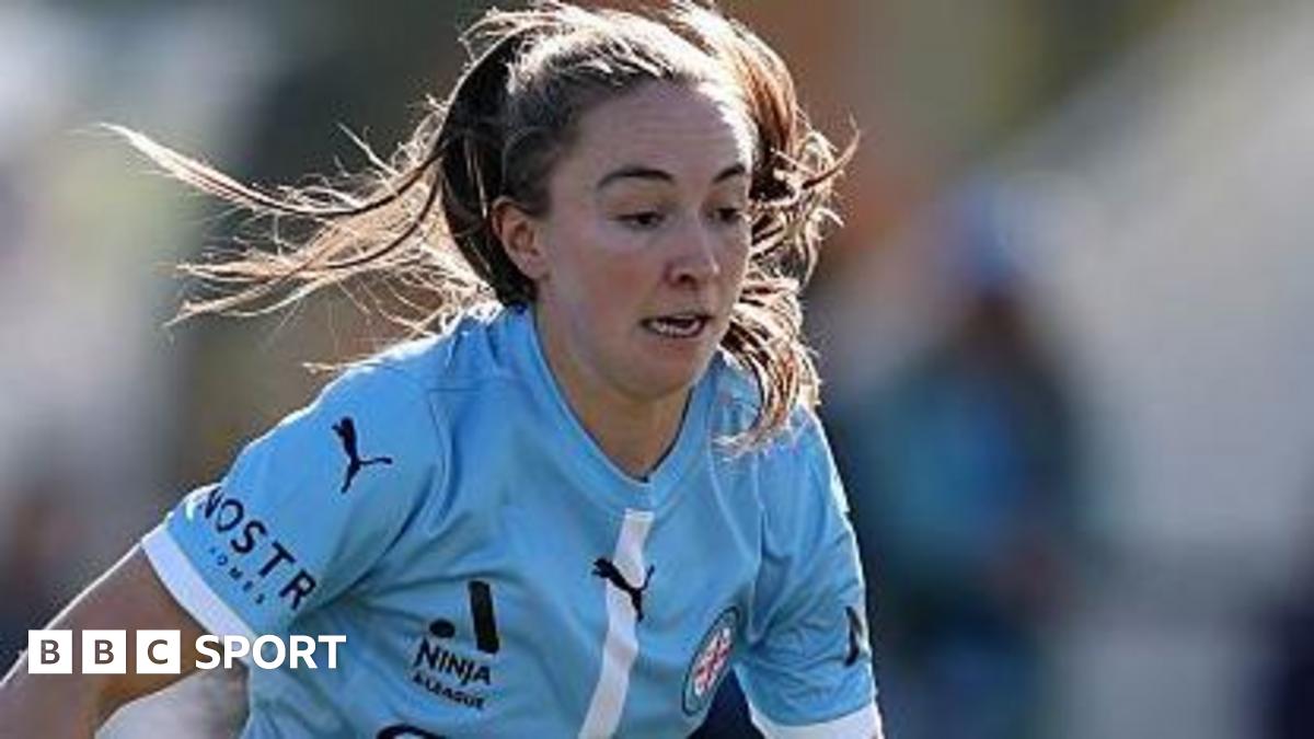 लौरा ह्यूजेस: वेल्स ने स्पेन कैंप के लिए वन-कैप ऑस्ट्रेलिया मिडफील्डर को बुलाया