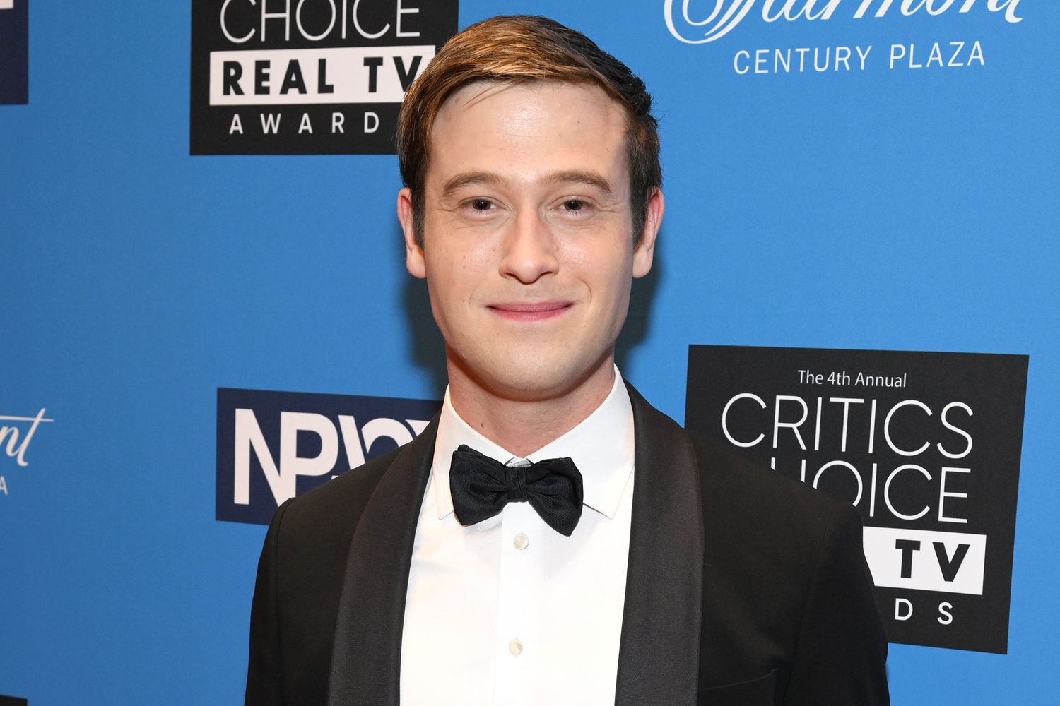 सेलिब्रिटी मीडियम टायलर हेनरी की इस साल दूसरी मस्तिष्क सर्जरी हुई: ‘वे कहते हैं कि तीसरी बार एक आकर्षण है’