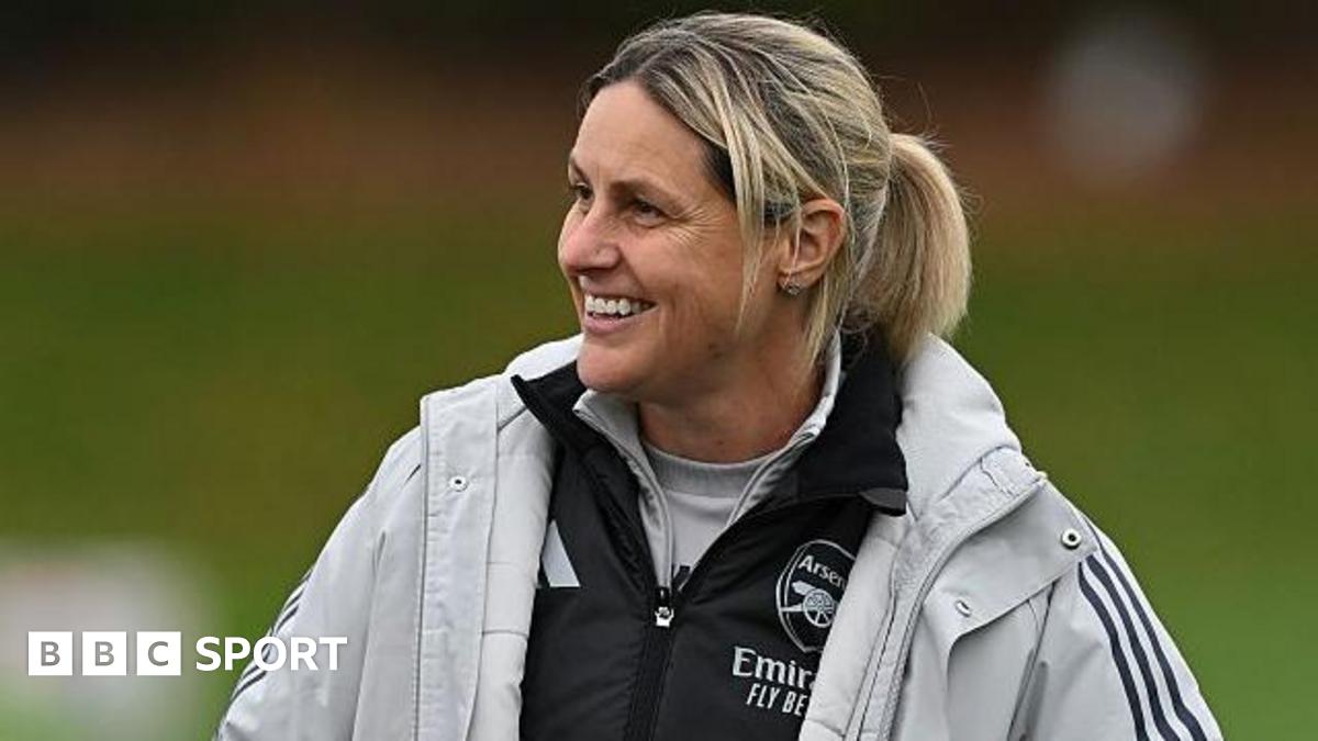 स्कूलों ने तीन साल पहले ही लड़कियों को फुटबॉल में समान पहुंच प्रदान करने का लक्ष्य हासिल कर लिया