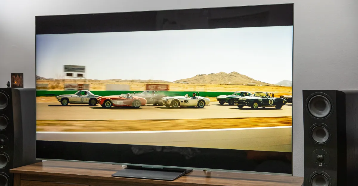 TCL QM9K उत्कृष्ट है, लेकिन QM8K से अधिक नहीं