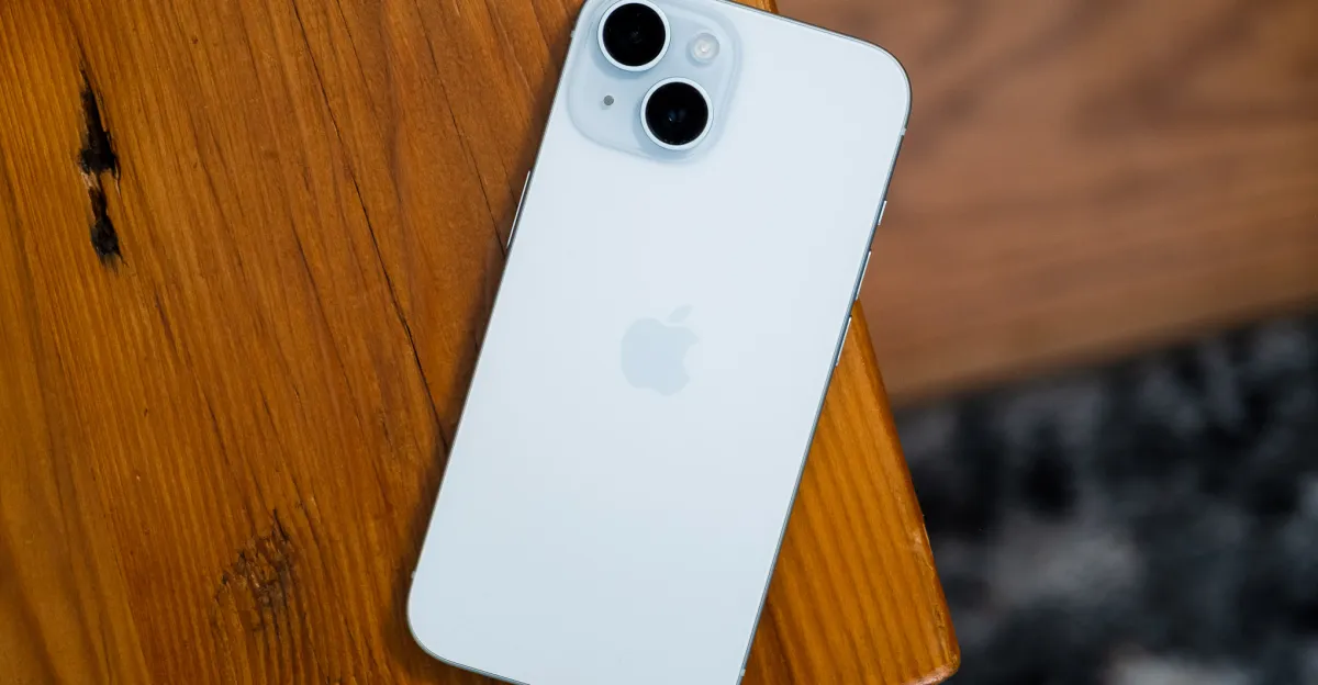 ट्रम्प मोबाइल के रीफर्बिश्ड आईफ़ोन एक आश्चर्यजनक रूप से ख़राब सौदा हैं