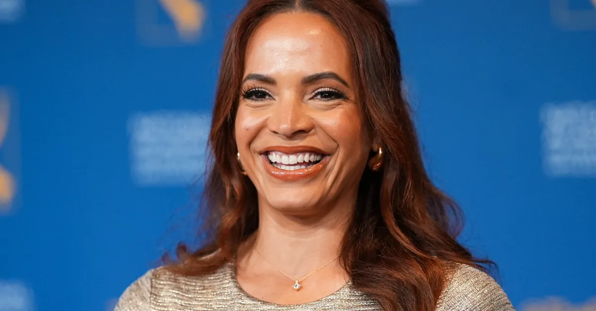 नेटफ्लिक्स की बढ़ती लाइव टीवी महत्वाकांक्षाओं के पास अब एक होस्ट है