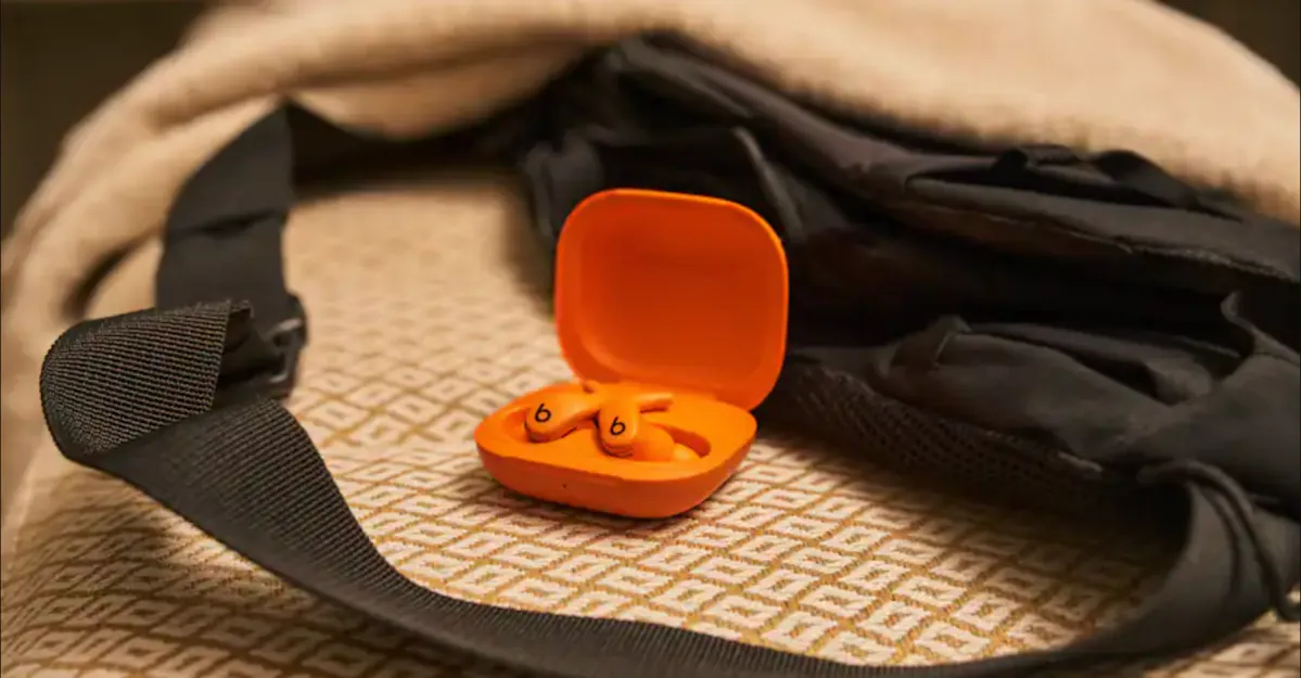 बीट्स के नए पॉवरबीट्स फ़िट ईयरबड की कीमत 0 से कम हो गई है