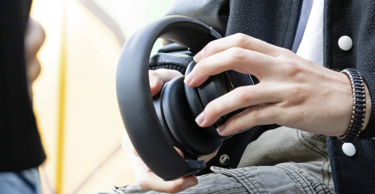 CES में सबसे अजीब हेडफोन अगले महीने किकस्टार्टर पर लॉन्च होंगे