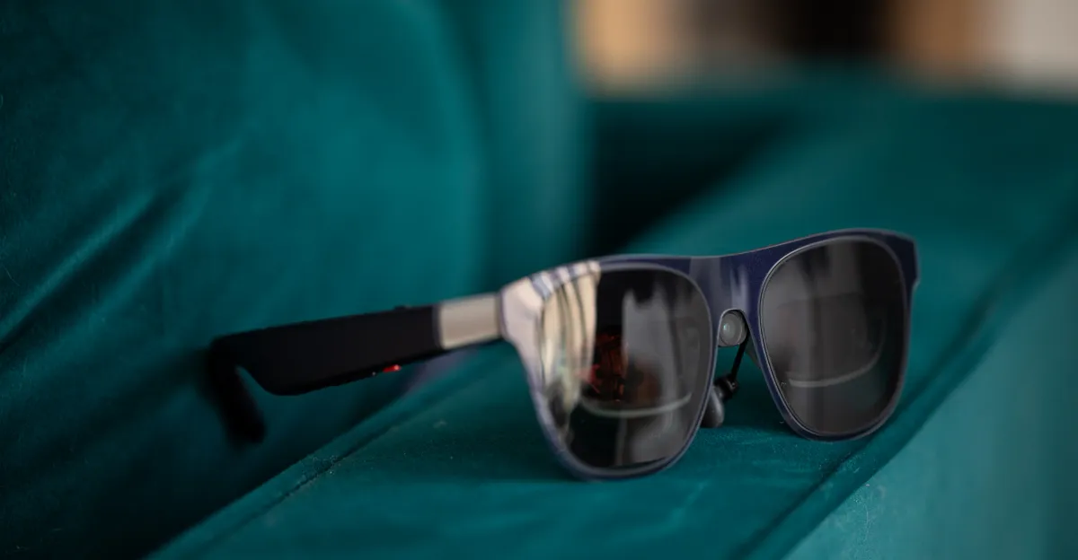 एक्सरियल ने एआर ग्लास पेटेंट को लेकर विचर पर मुकदमा दायर किया