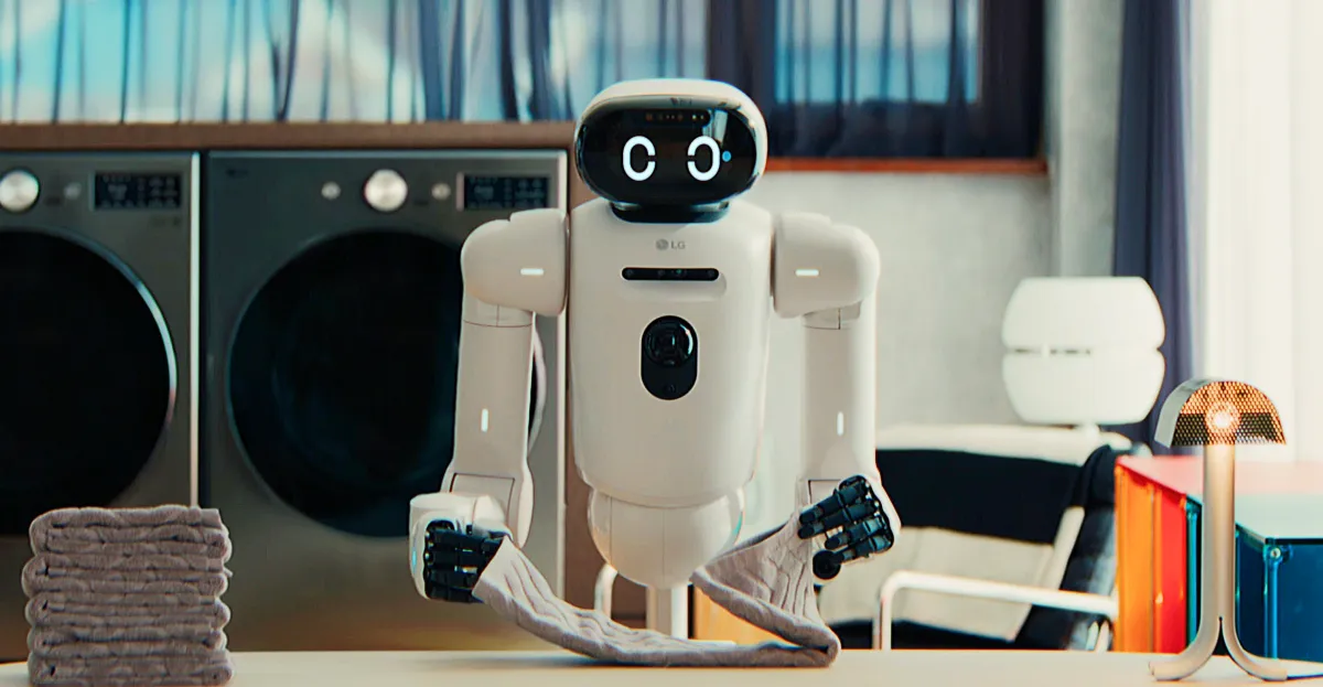 एलजी का कहना है कि उसका CLOiD होम रोबोट CES में कपड़े धोने और नाश्ता बनाने का काम करेगा