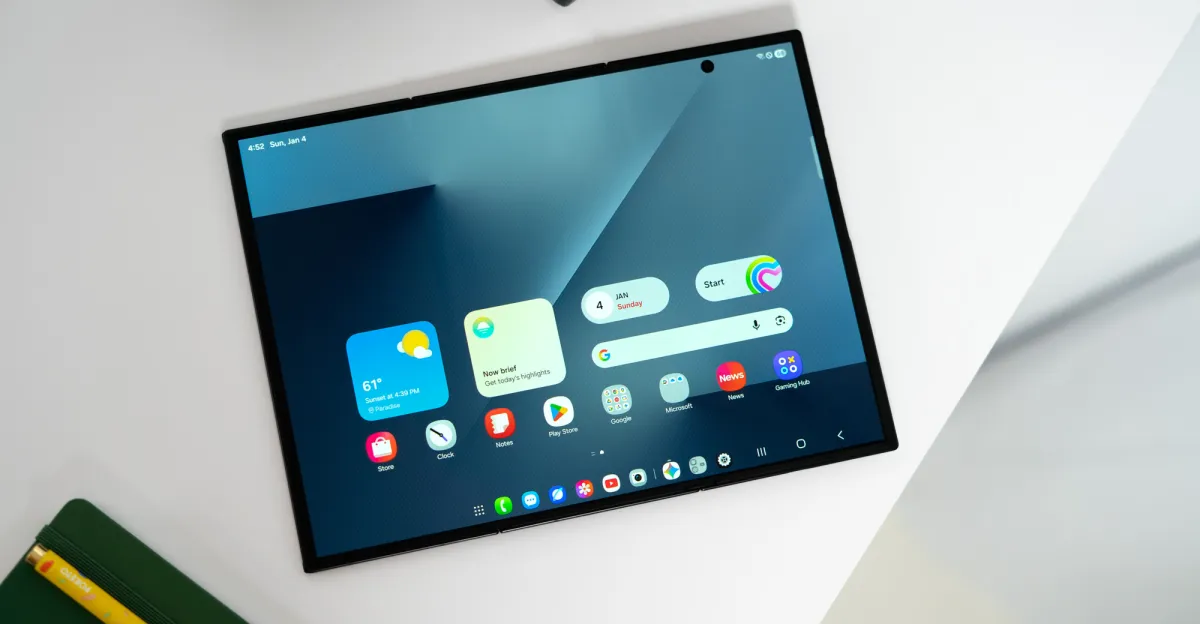 मैं बस सैमसंग ज़ेड ट्राइफ़ोल्ड को खोलना चाहता हूँ