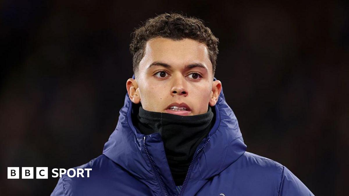 संभावित स्थानांतरण से पहले ब्रेनन जॉनसन क्रिस्टल पैलेस के मैनेजर ओलिवर ग्लासनर से मिलेंगे