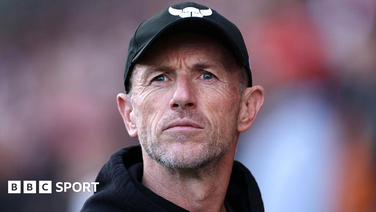 गैरी रोवेट: लीसेस्टर सिटी ने नए प्रबंधक के रूप में पूर्व-ऑक्सफोर्ड बॉस की पुष्टि की