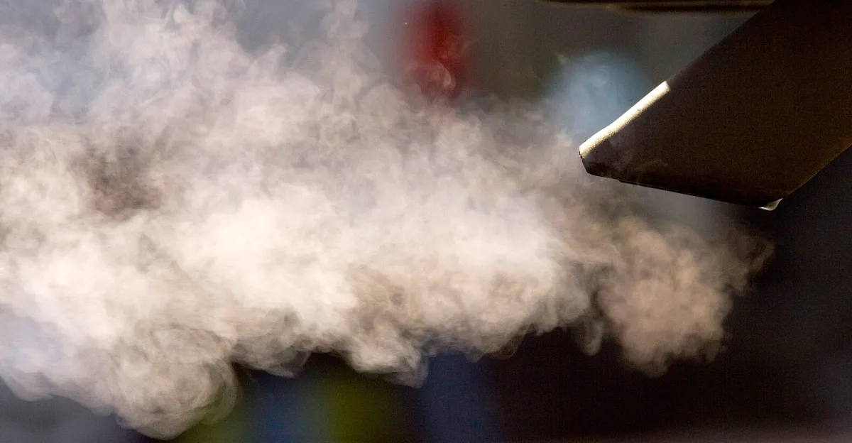 ट्रम्प ने एक झटके में अमेरिकी ग्रीनहाउस गैस नियमों को खत्म कर दिया