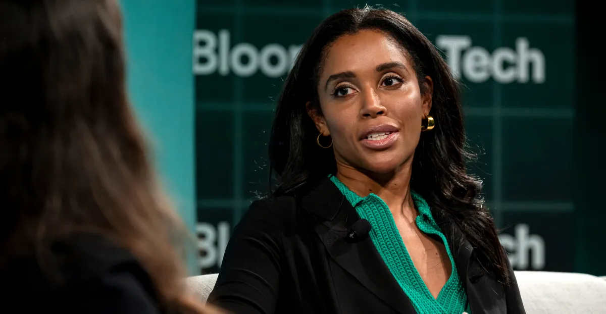 सारा बॉन्ड एक्सबॉक्स छोड़ रही है