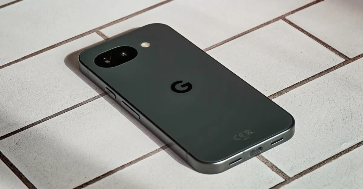 Google Pixel 10A समीक्षा: बस 9A खरीदें