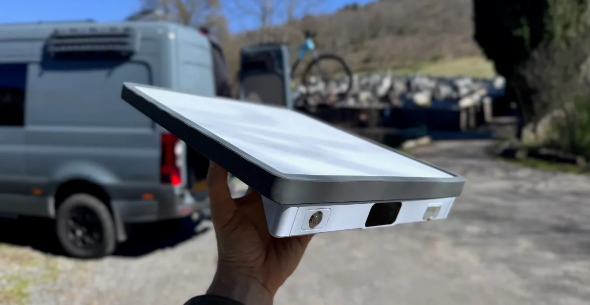 बेहतर बैटरी चालित स्टारलिंक मिनी यहाँ है