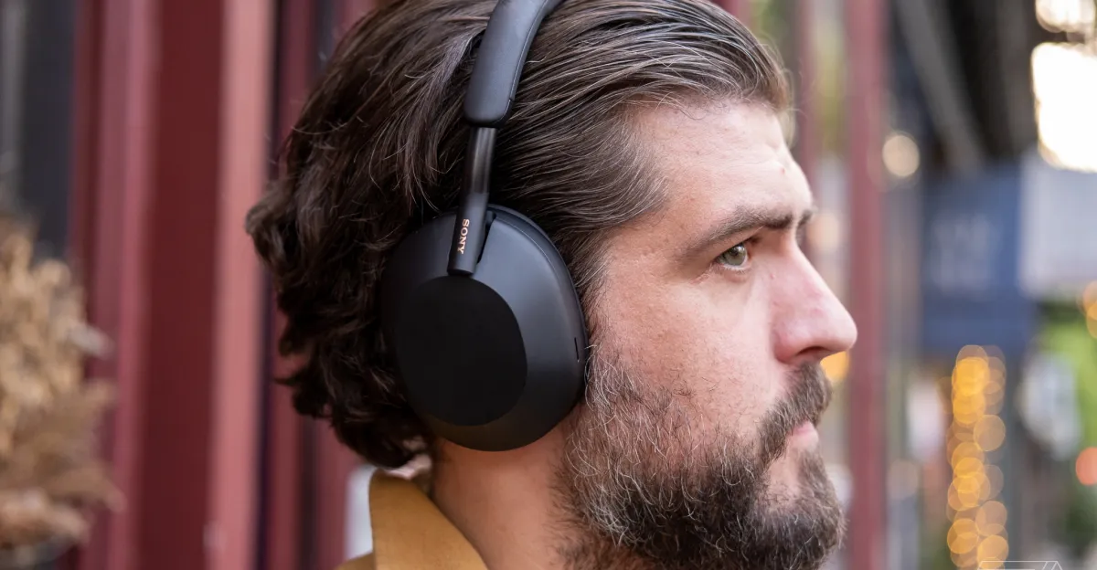 सोनी के WH-1000XM5 हेडफोन पर 39 प्रतिशत की भारी छूट मिल रही है